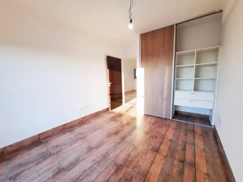 Departamento en Venta en Valentin Alsina, USD 91.000