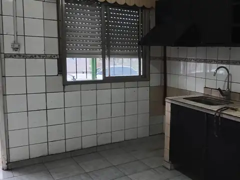 Maria Pita 2300, Piso PB