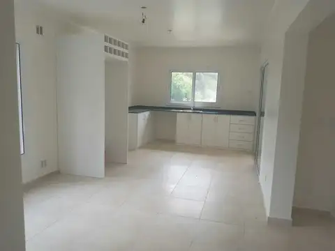 Casa en Alquiler de 3 dormitorios