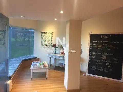 Local en Punta del Este, Roosevelt