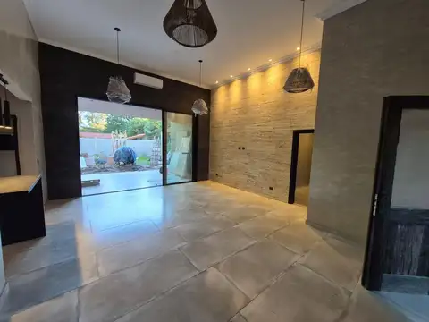 Moderna casa a estrenar la mejro zona maschwitz  usd 298.000