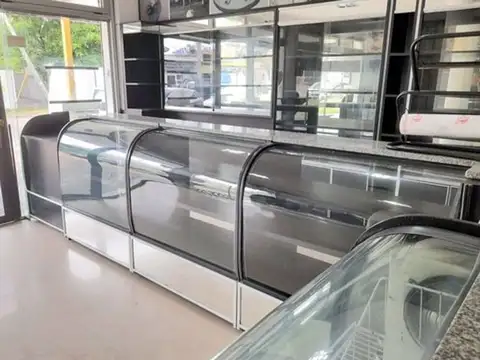 VENTA LOCAL Y CASA FLORENCIO VARELA