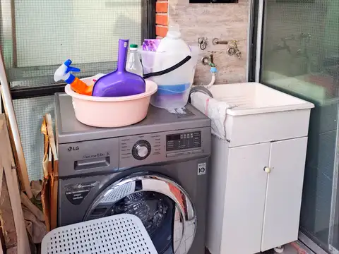 Pena 3000, Piso 5