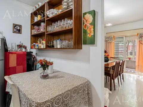 Depto Tipo Casa 2 ambientes con 1 baño
