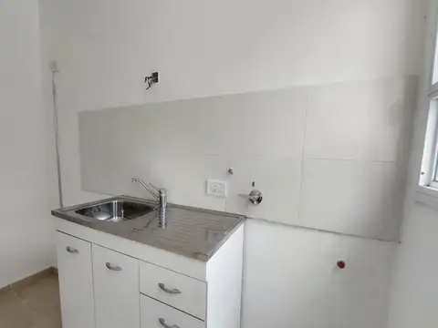 Depto Tipo Casa 2 ambientes con 1 baño