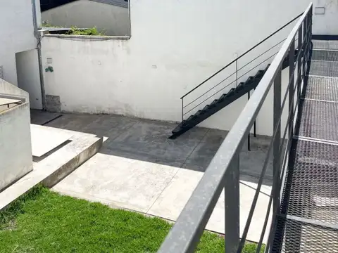 Depto Tipo Casa en Venta de 1 dormitorio