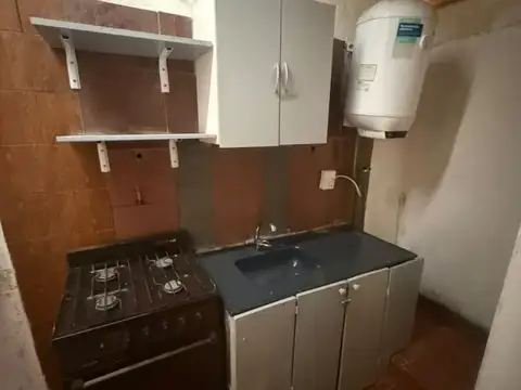 Depto Tipo Casa en Alquiler en Mataderos, $ 600.000