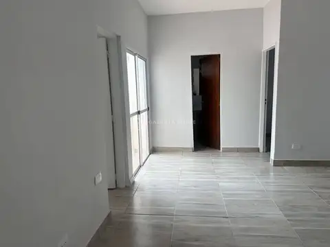 Depto Tipo Casa 2 ambientes con 1 baño