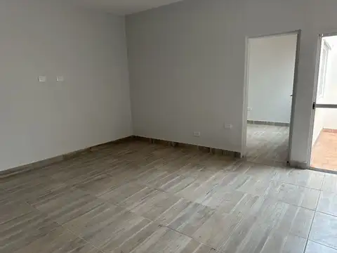 Depto Tipo Casa en Alquiler al Norte