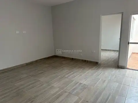 Depto Tipo Casa en Alquiler de 1 dormitorio
