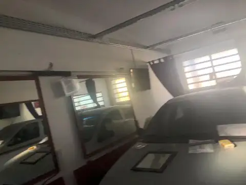 Local en Venta en Los Hornos, USD 170.000