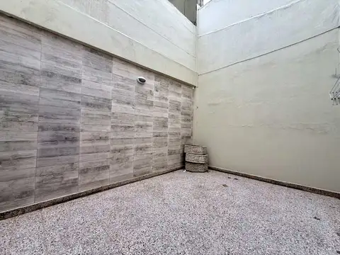 Depto Tipo Casa 2 ambientes con 1 baño