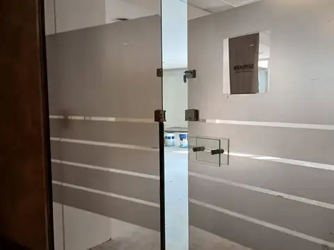 Oficina en Alquiler 35 años