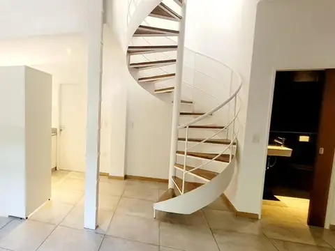 Depto Tipo Casa en Alquiler en Colegiales, $ 1.600.000