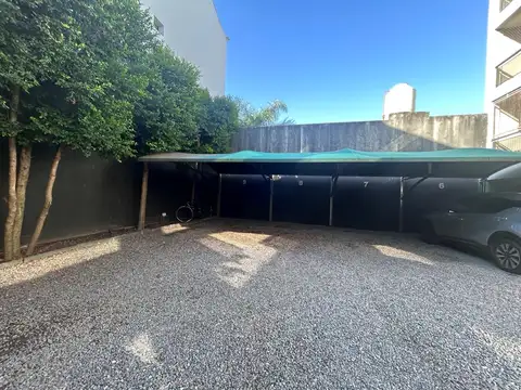 ALQUILER Cochera semicubierta - Banfield Oeste Centro