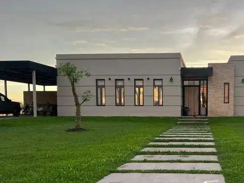 Casa en Venta en El Malacate, USD 350.000