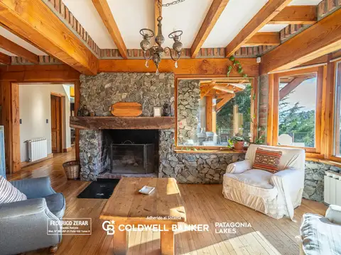 Casa 10 ambientes con 3 baños