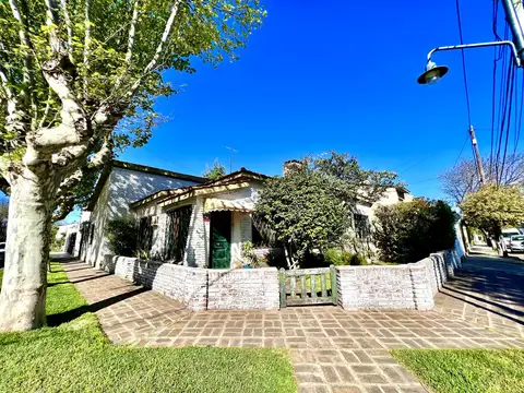 Casa en Venta Con Jardín y Terraza Ubicada en Martínez