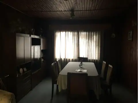 Casa 3 ambientes con 1 baño