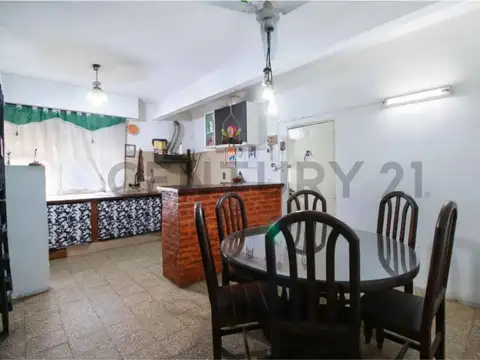 Av. Eva Peron 3900, Piso 0