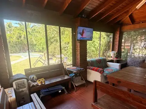 Casa en Venta en Los Rosales, USD 150.000