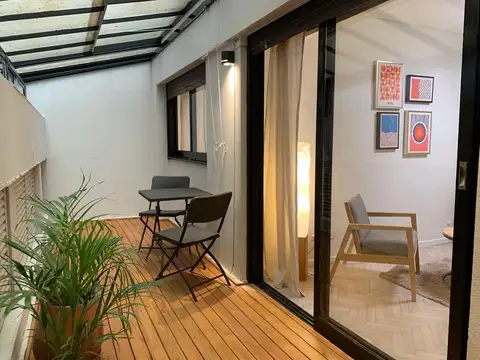 Microcentro - Departamento 2 ambientes con patio - ALQUILER TEMPORARIO