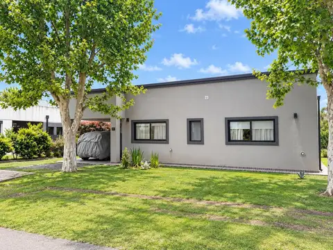 Casa en venta en Barrio Cardales Village