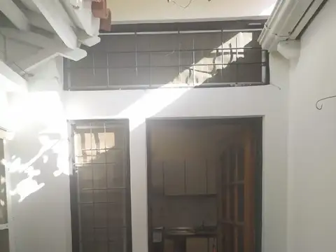Depto Tipo Casa 2 ambientes con 1 baño