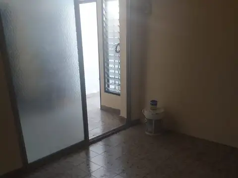 Depto Tipo Casa en Alquiler de 1 dormitorio