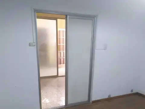 PASAJE LA VICTORIA 2400, Piso PB