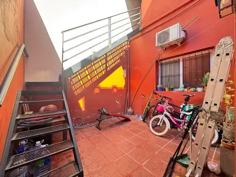 Depto Tipo Casa en Venta de 4 ambientes
