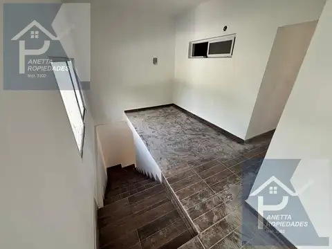 Casa de 4 dormitorios - quincho y pileta