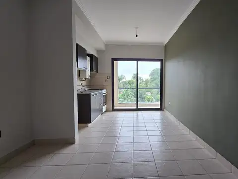 Costanera zona UCSF UTN, balcon corrido, estar comedor cocina, un baño y dos dormitorios c/ placard