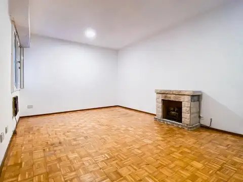 VENTA | 2 DORMITORIOS BAÑO RECICLADO Y RENTADO EN PLENO CENTRO