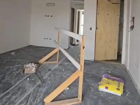 DEPARTAMENTO DE UN AMBIENTE A LA VENTA, EN POZO.