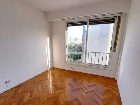 Departamento en Alquiler en Monserrat, $ 700.000