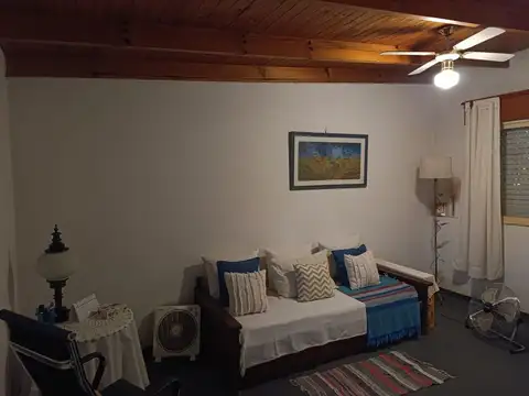 Depto Tipo Casa 7 ambientes con 2 baños