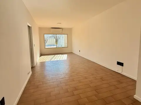 OPENHOUSE vende cómodo departamento en la 6ta sección