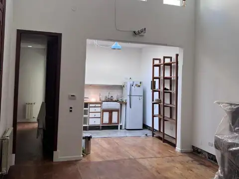 Depto Tipo Casa 4 ambientes con 2 baños