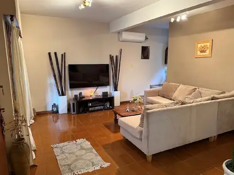 Depto Tipo Casa en Venta de 3 dormitorios