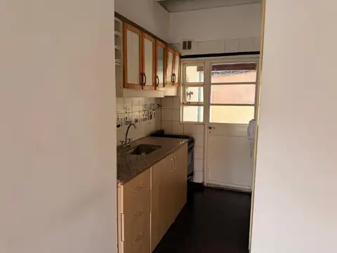Depto Tipo Casa en Alquiler con 1 cocheras