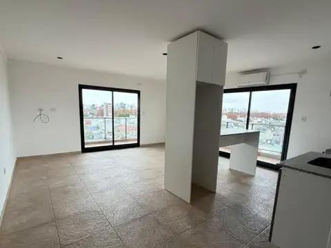 Conscripto Bernardi 1600, Piso 6