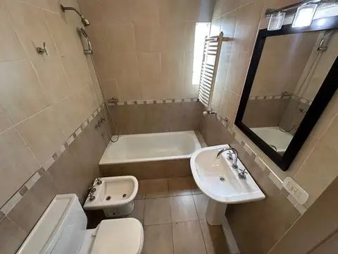 Departamento en Alquiler con 1 cocheras