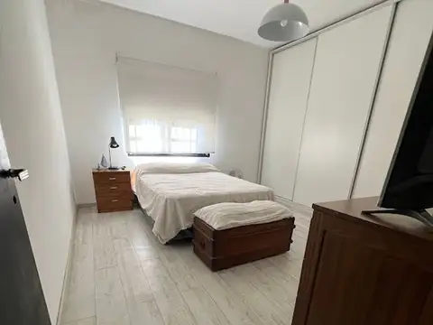 CASA EN VENTA EN PERGAMINO CON PILETA.
