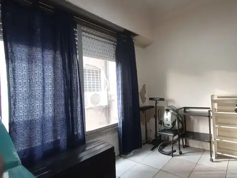 VENTA PH 3 AMB. CIUDADELA PRIMER PISO POR ESCALERA