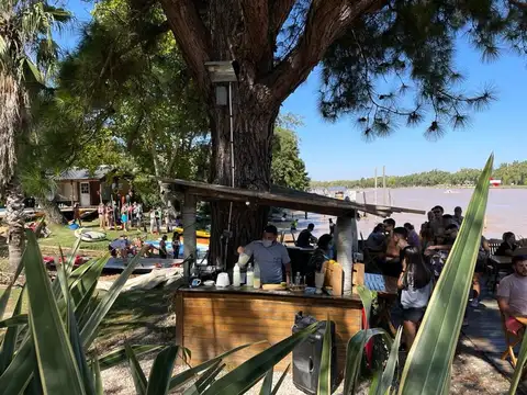 Rio San Antonio N° 105 Y Arroyo Leiva 100