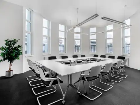 Renta de espacio de coworking en MONTEVIDEO, World Trade Center III