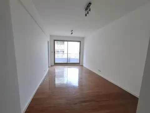 Alquiler de departamento 3 ambientes con cochera y baulera en Caballito