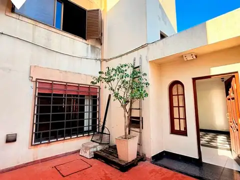 VENTA 2 PH EN LOTE 222m2 V. Maipú