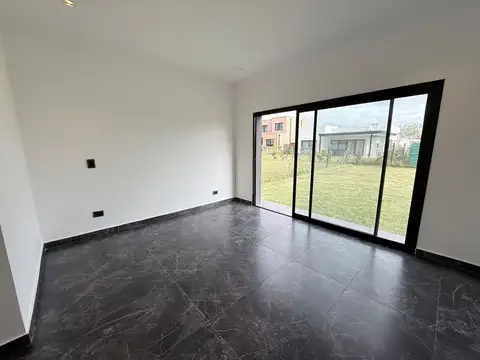 Casa de 5 Ambientes en Barrio San Pablo – Diseño Moderno y Confort en Pilar ?